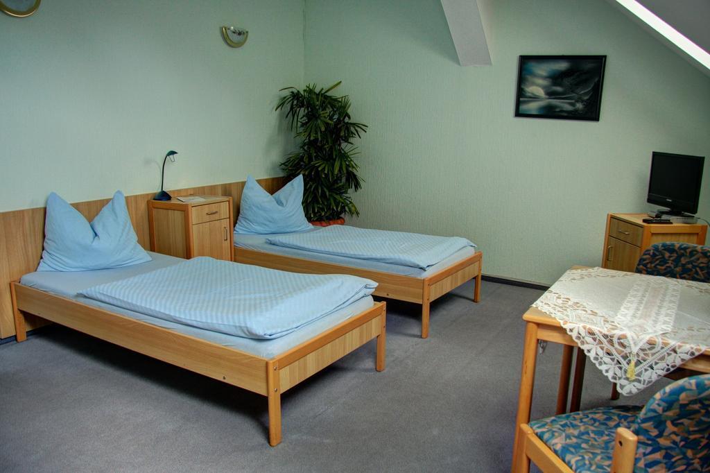 Werners Landgasthaus Lieskau Chambre photo